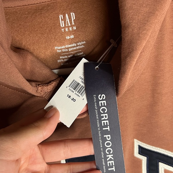 Gap hoodie - Picture 2 of 2